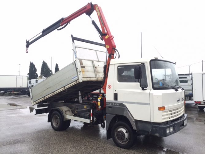 NISSAN ECO T100