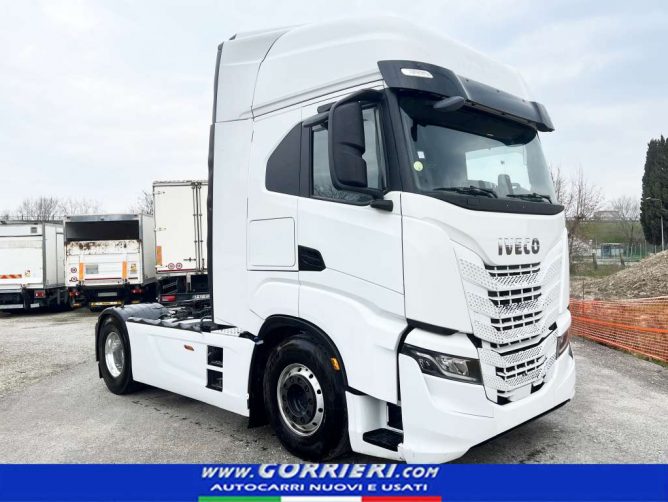 Iveco S-Way AS440S51TP
